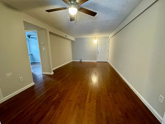 3rd image of 3310 Watson Rd APT 1