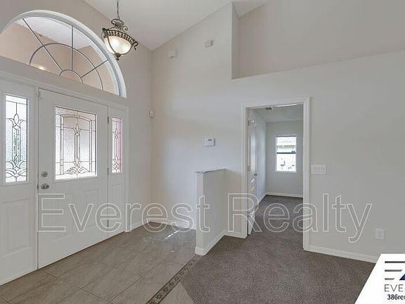 5th image of 60 Lancelot Dr