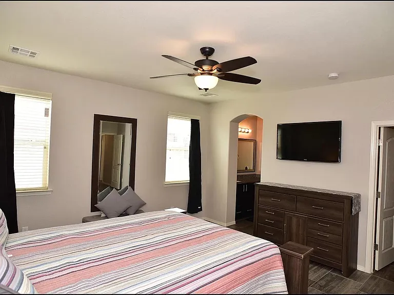 1016 Seahawk Pl — Photo 17