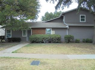 2143 Knoll Crest Dr, Arlington, TX 76014