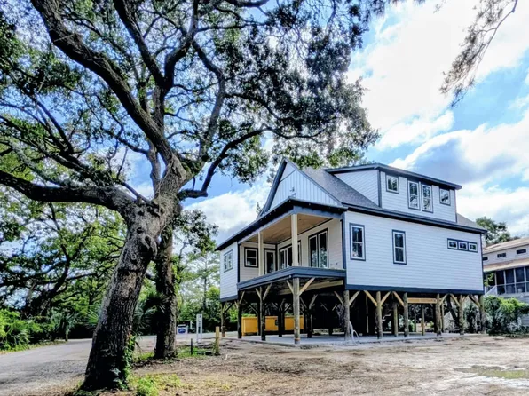59 Hook Dr., Pawleys Island, SC 29585