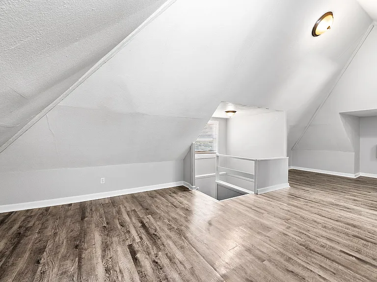 4244 Terrace St — Photo 41