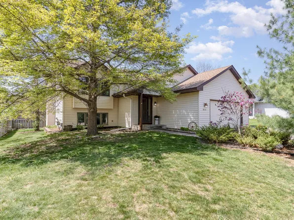 8212 Jewel Ave S, Cottage Grove, MN 55016