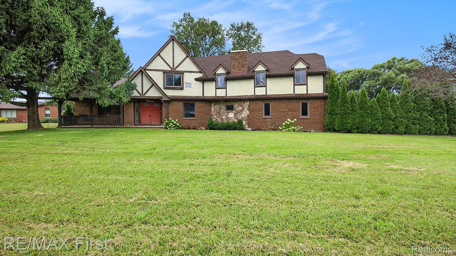 49435 Fairchild Rd photo 1