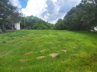 1099 Pine Avenue, Moore Haven, FL 33471