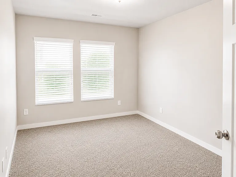 666 E 355 N — Photo 10