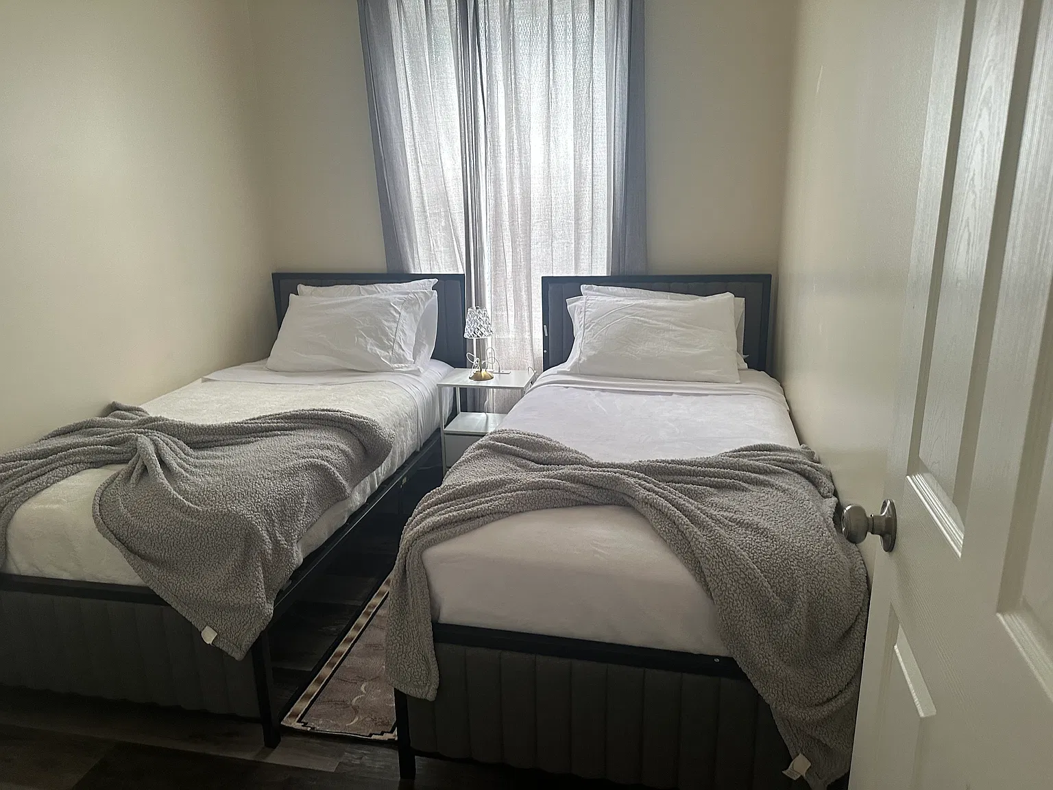 3 bed, $1,250 — Photo 3