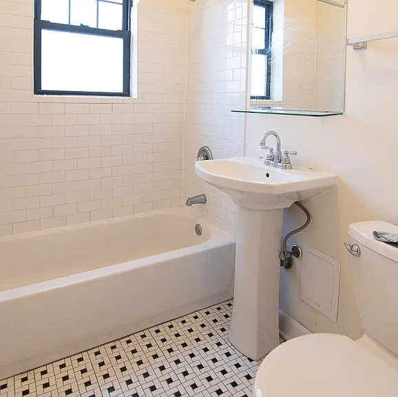1620 W Farwell Ave #G — Photo 8