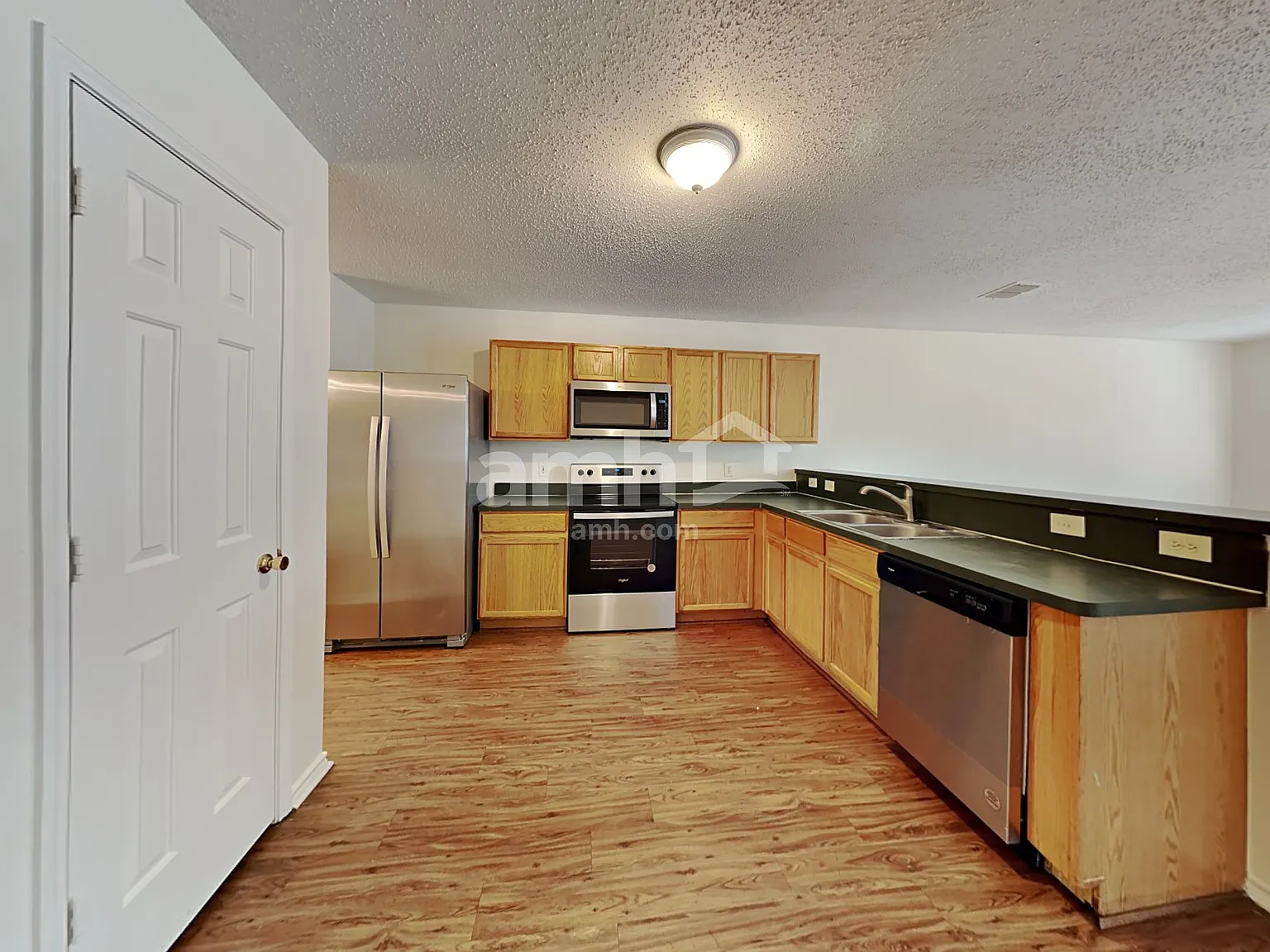 3 bed, 2.0 bath, 1508 sqft, $1,775 — Photo 4