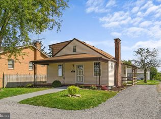 918 Chambers St, Harrisburg, PA 17113