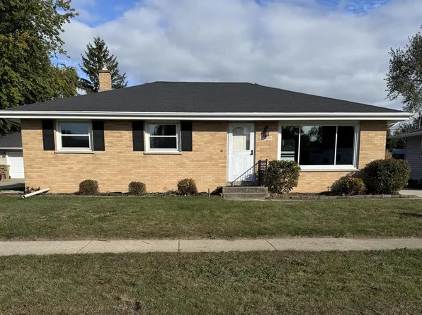 8305 27th AVENUE, Kenosha, WI 53143