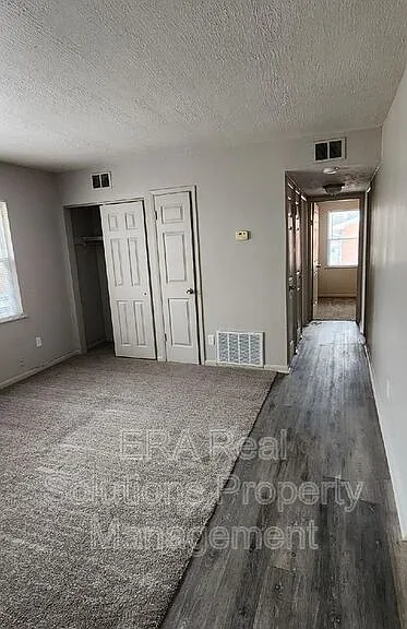 2011 Heritage Dr #15 — Photo 2