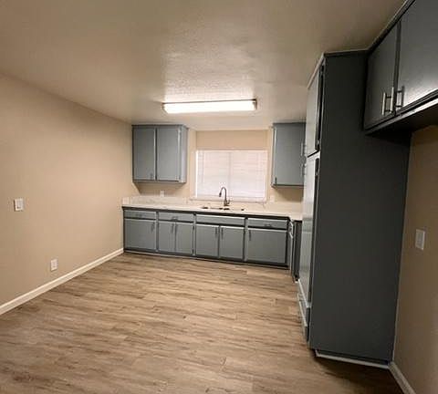 4th image of 12713-12715 Hadley St #4