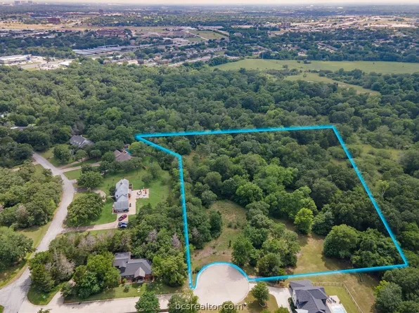 7012 Rose Point Ct, Bryan, TX 77808