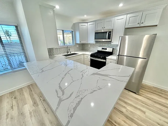 1 bed, 525 sqft, $2,495 — Photo 2