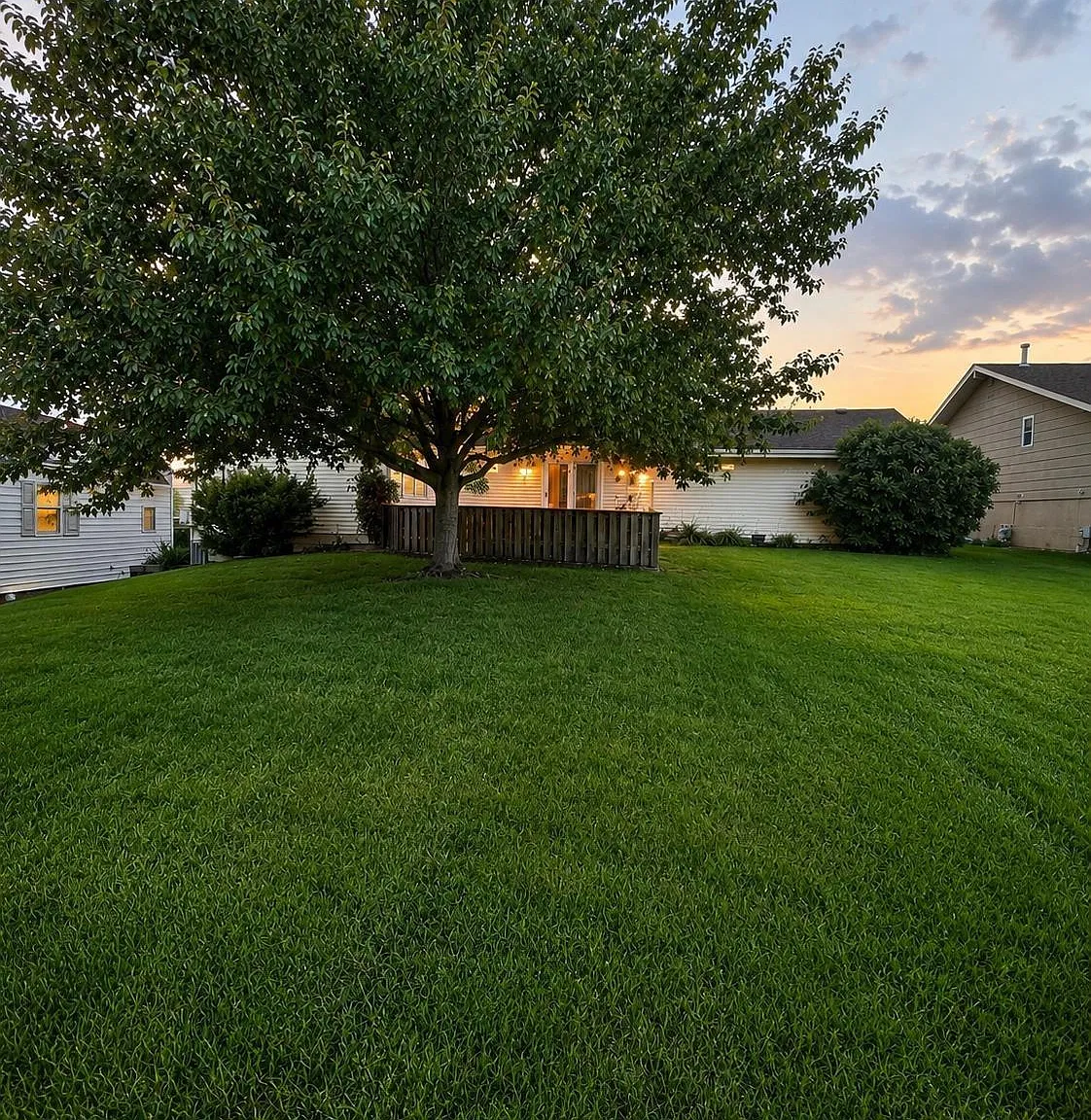 4 bed, 2900 sqft, $2,499 — Photo 1
