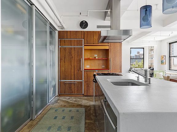 4th image of 11 W 30th St Floor 13