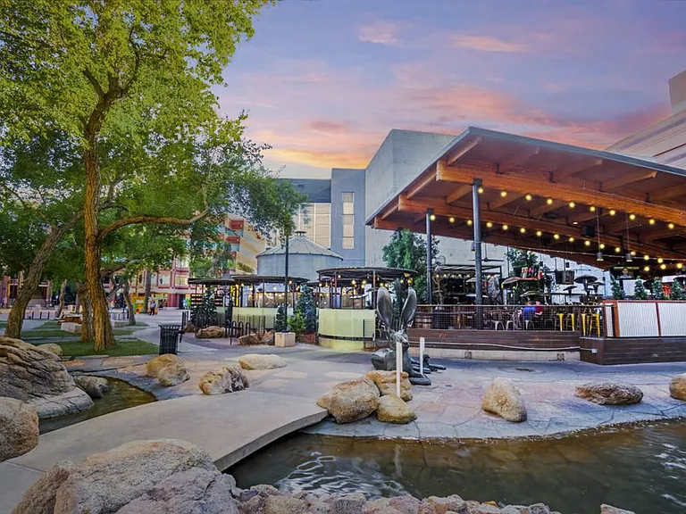 Several restuarants, bars, a movie theater, and much more a short walk away.