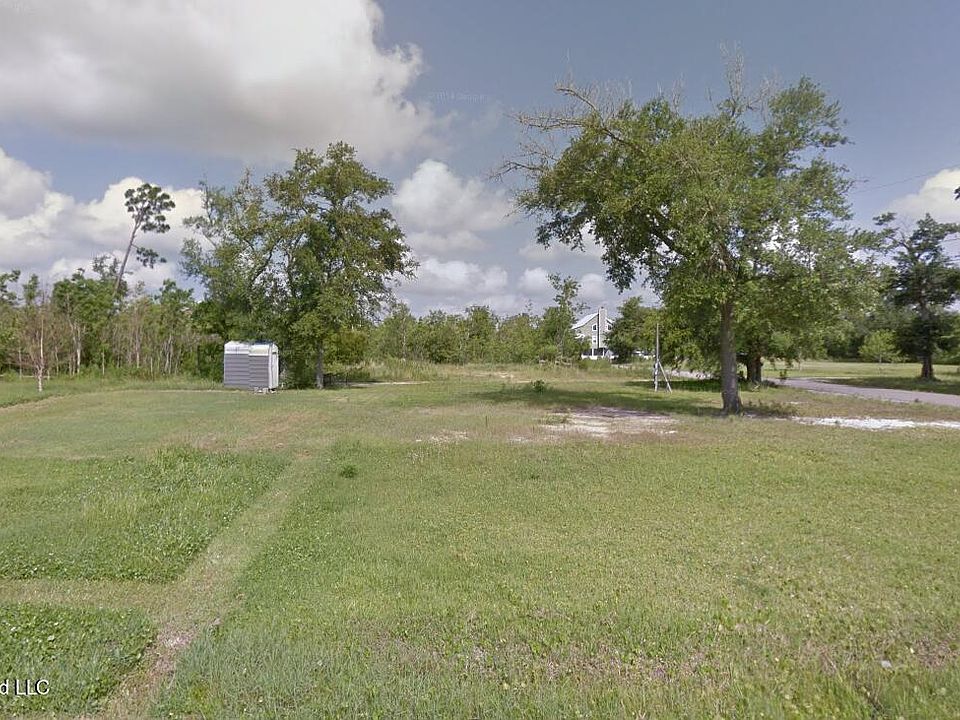 1st image of 110 Fox Dr #11