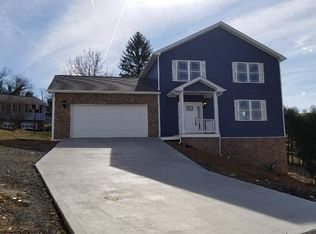 117 Summers Ridge Cir, Morgantown, WV 26508
