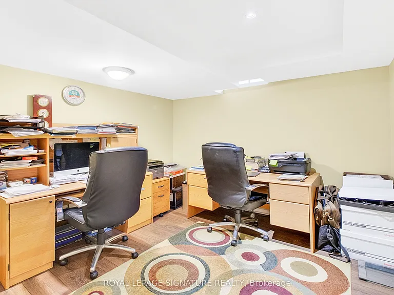 566 Huntington Ridge Dr — Photo 24