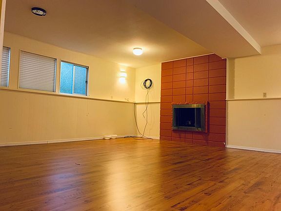 4th image of 2037 152nd Ave SE