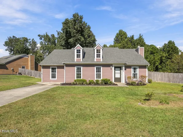 530 Shadowridge Road, Jacksonville, NC 28546