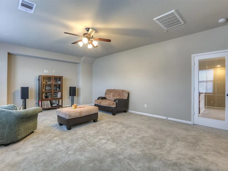8106 Little Scarlet St — Photo 14