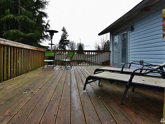 4th image of 3110 NE 72nd St
