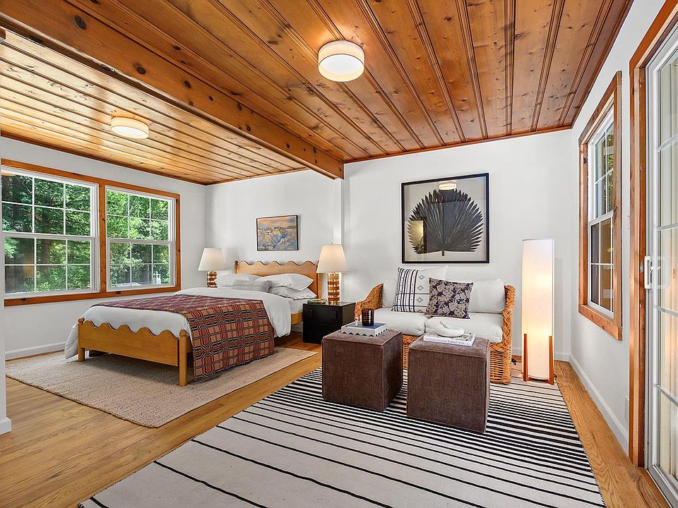 1st image of 19092 Ridgecrest Drive