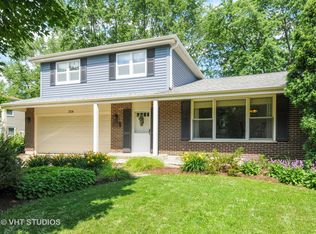 304 S River Rd, Naperville, IL 60540