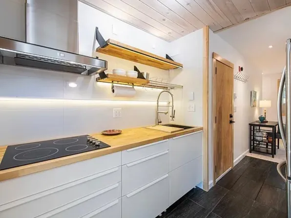 27 Liberty Square Rd Unit C, Boxboro, MA 01719
