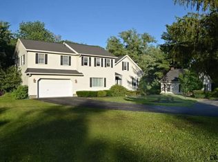 34 Waters Rd, East Greenbush, NY 12061