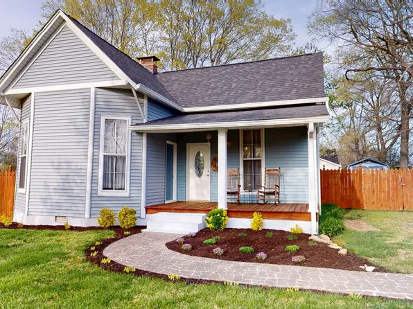 2519 Old Greenbrier Pike, Greenbrier, TN 37073