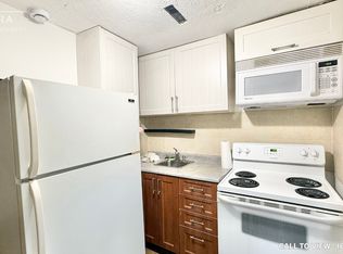 22 Masseygrove Cres #2, Toronto, ON M9V 3C9