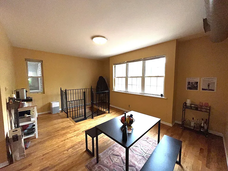 1340 N Dean St #1 — Photo 15