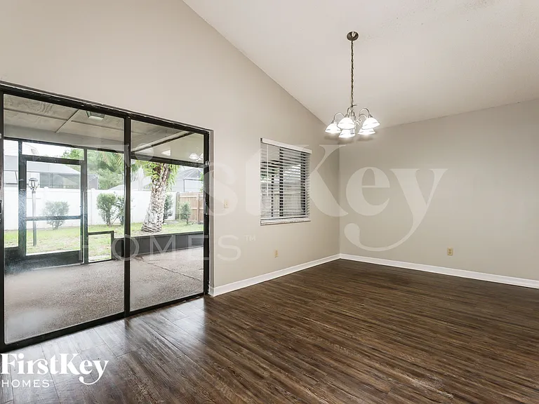 4322 Kipling Ave — Photo 6