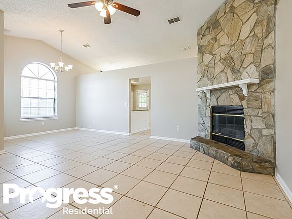 4th image of 7947 Sweet Rose Ln E