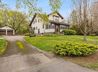 776 N Main St, Raynham, MA 02767