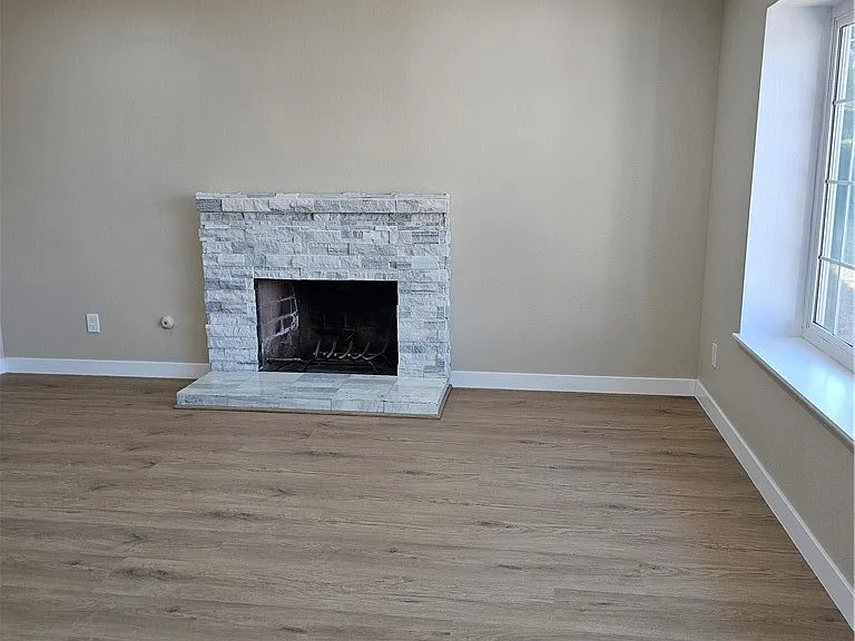 10030 Ontario St — Photo 9