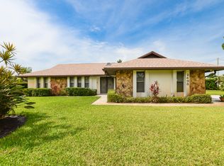 2498 SE Hillard Rd, Port Saint Lucie, FL 34952