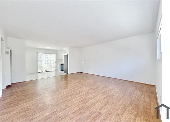 540 Hyde Park Pl #4 — Photo 1