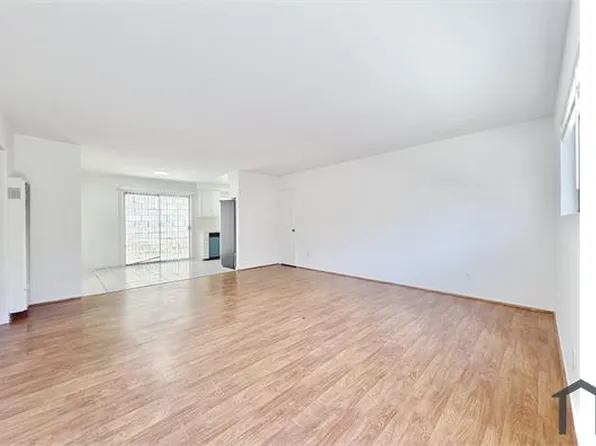 540 Hyde Park Pl APT 4, Inglewood, CA 90302