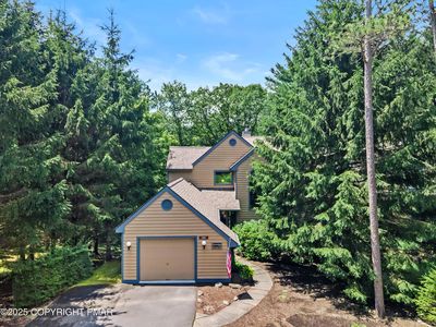 2161 Oak Hill Dr, Buck Hill Falls, PA, 18323