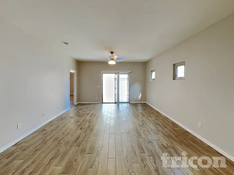 5010 W Fawn Dr — Photo 3
