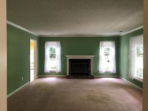 3rd image of 21 Kamps Ln