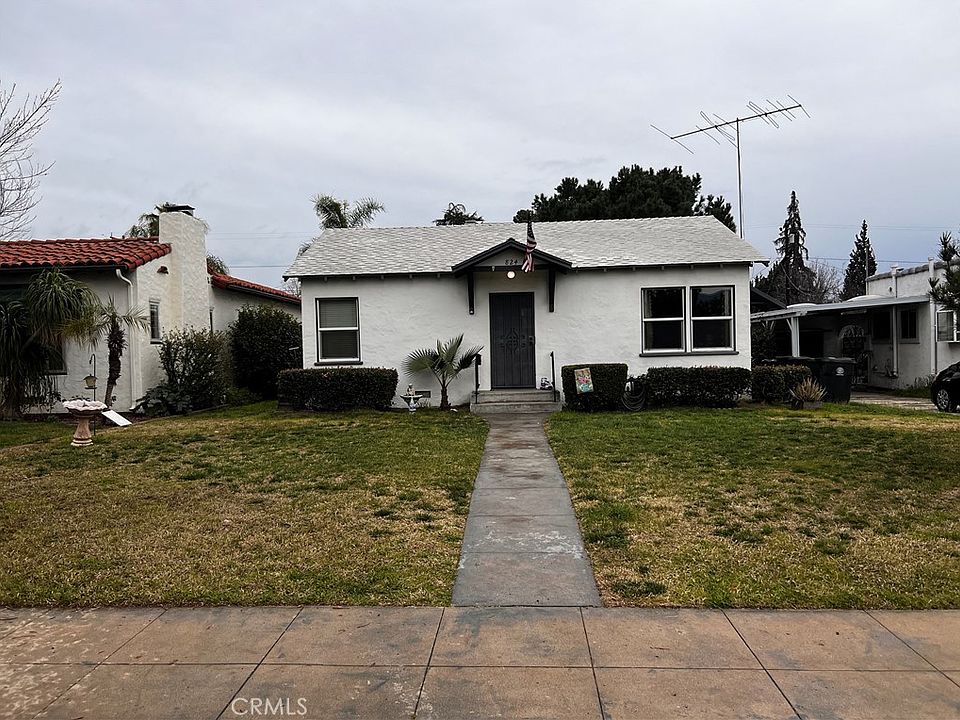 1st image of 824 Campus Ave