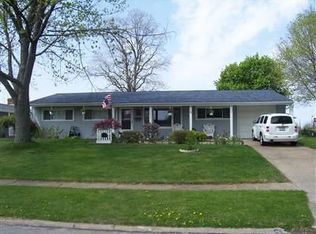 943 Hickory Rd, Huron, OH 44839