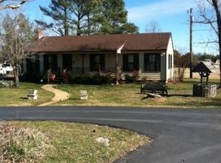 2156 Pin Oak Ln, Maidens, VA 23102