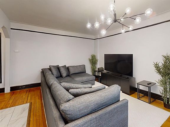 5th image of 105 Garth Road #4k